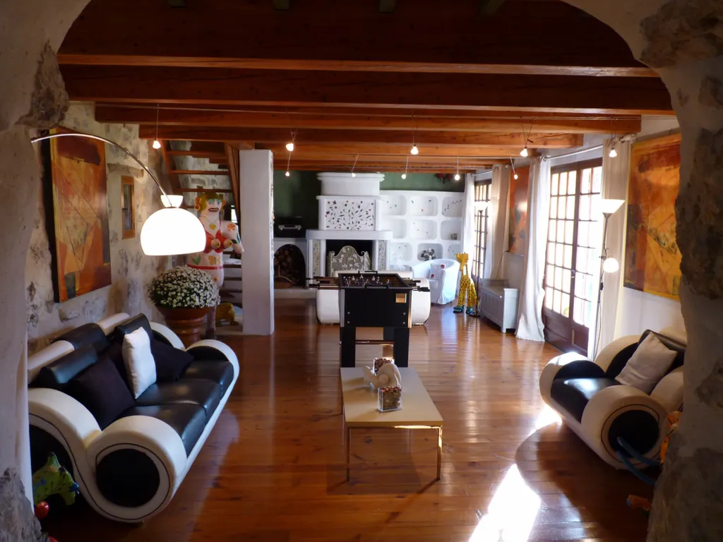 En Drôme provençale, à vendre, beau mas de caractère avec piscine    