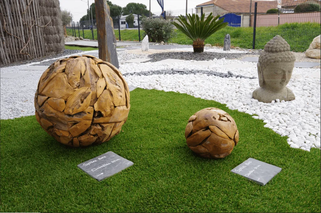 Où acheter des sphères décoratives en bois sur Bordeaux rive droite ?