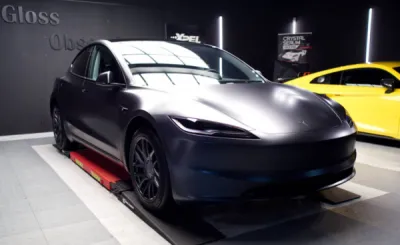 Le PPF satiné est-il difficile à entretenir ?