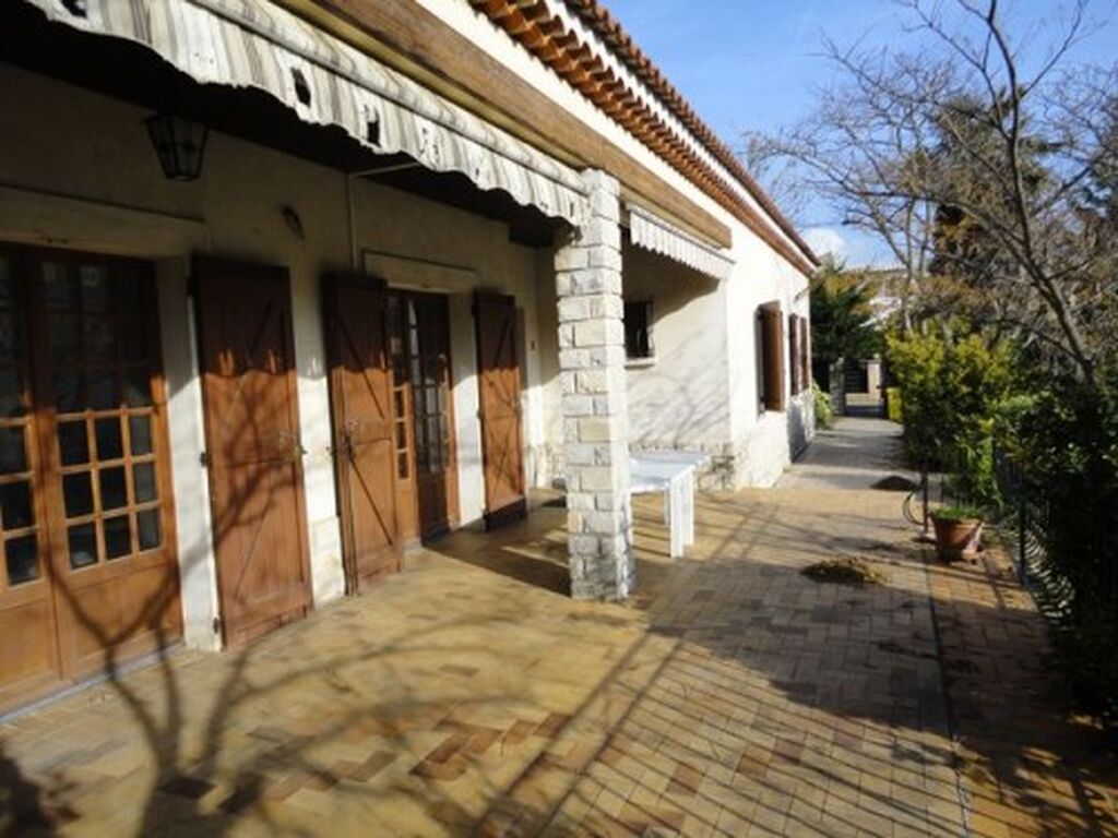 Maison 5 de plain pied Roquefort la Bédoule VENDU au coeur du village