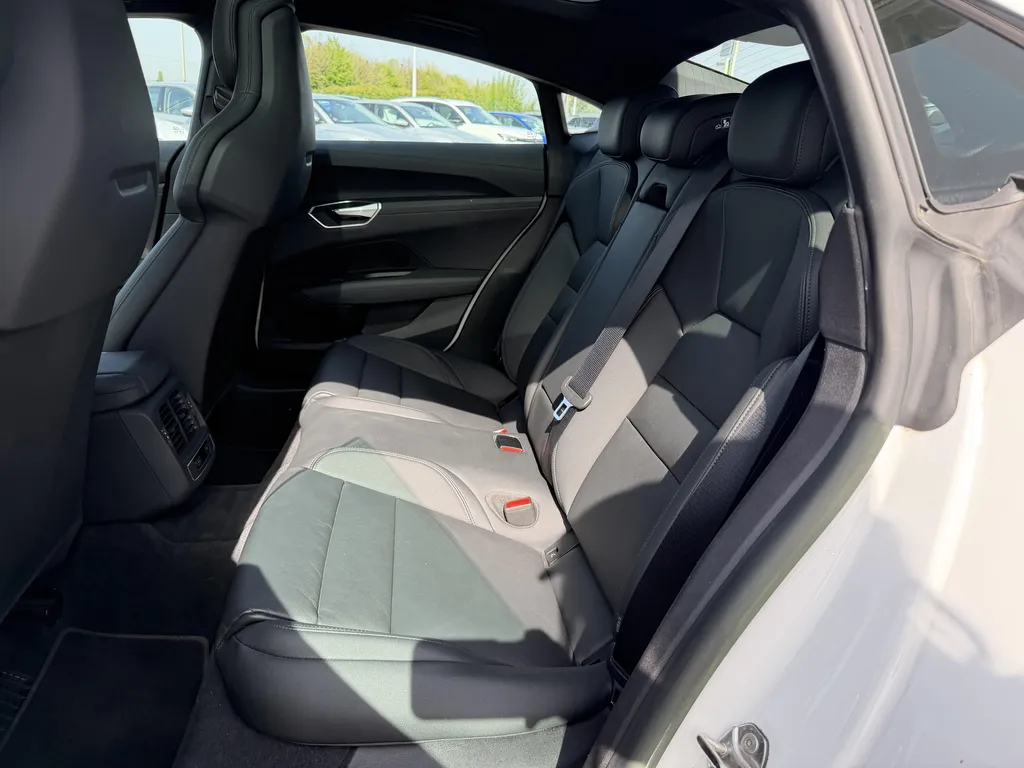 Audi e-tron GT d'occasion 476 ch quattro 2023 à vendre proche du Havre par Caudebec Automobiles Normandie
