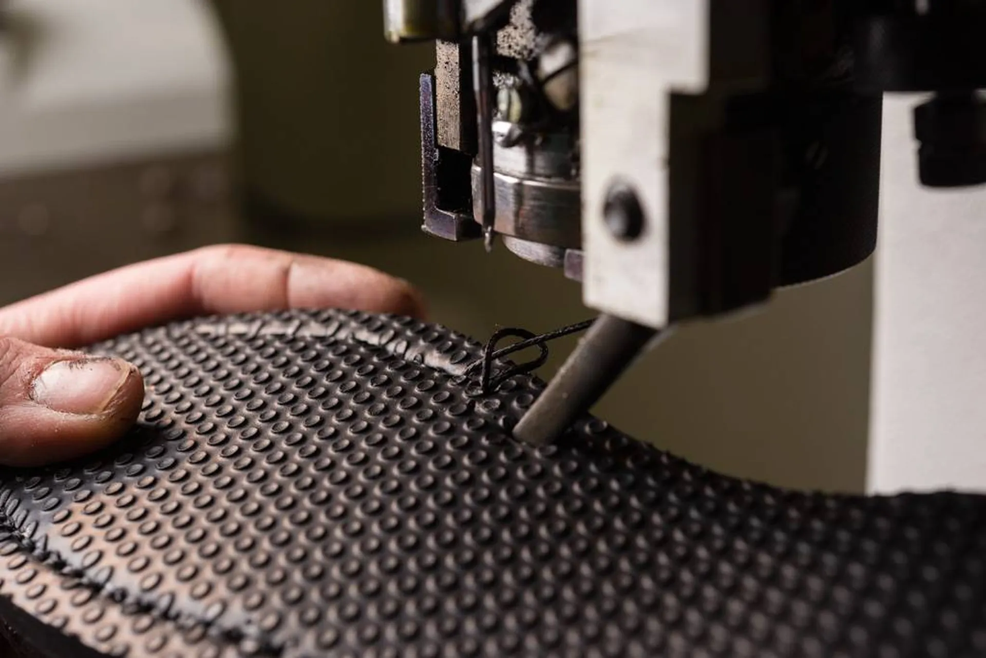 Fabricant de chaussures orthopédiques sur mesure pour homme, proche Lisieux, 14