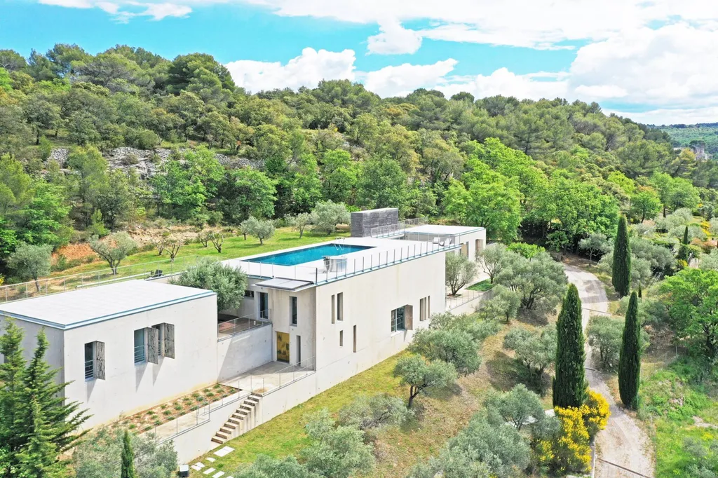 Propriété contemporaine bioclimatique avec vue panoramique sur  le Luberon à Gordes