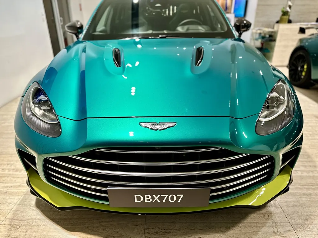 traitement céramique Lyon Aston Martin DBX 707 AMR 