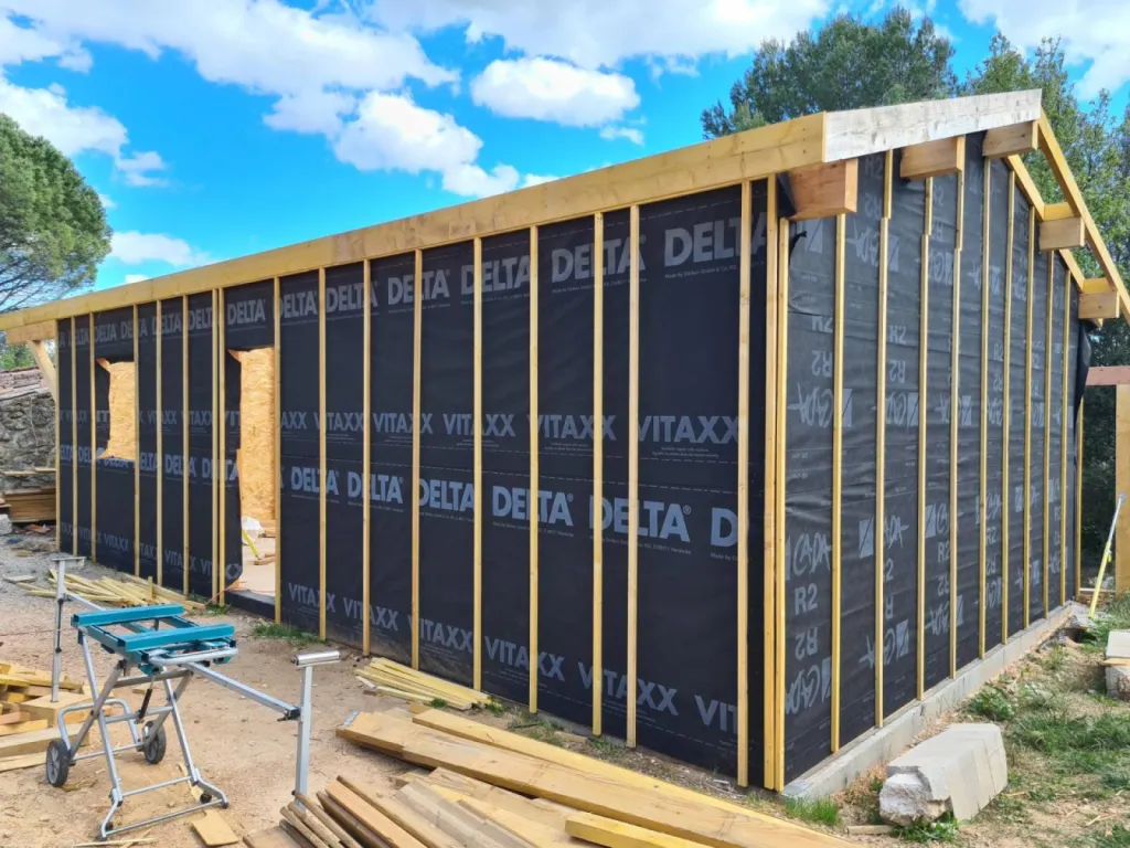 Extension latérale maison ossature bois près de Brignoles dans le Var