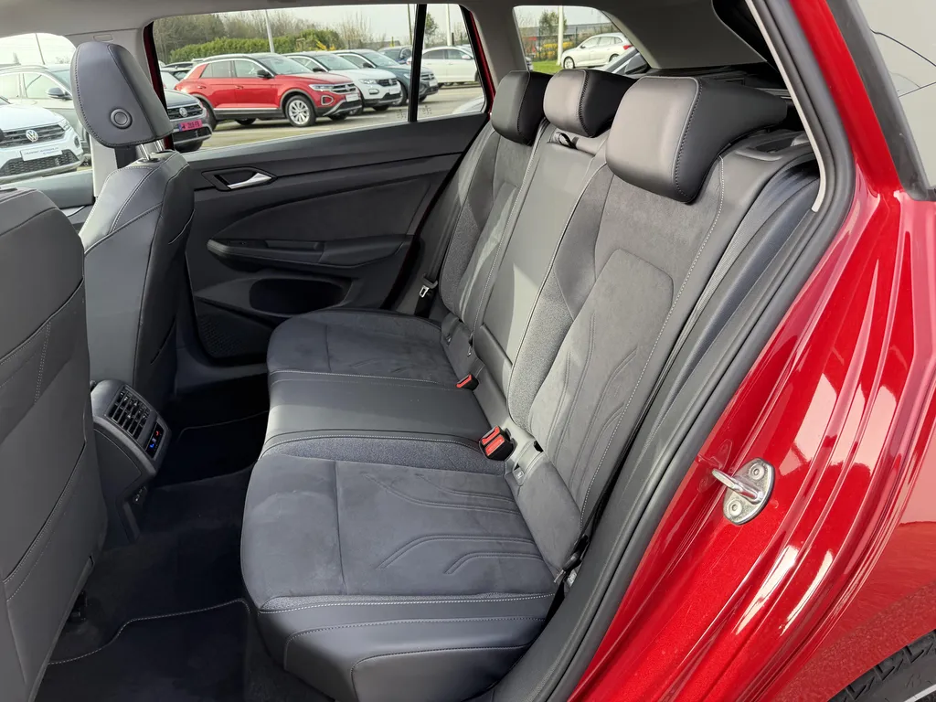 Volkswagen Golf SW d'occasion près de Le Havre : break Diesel 150ch boîte auto DSG7 Style