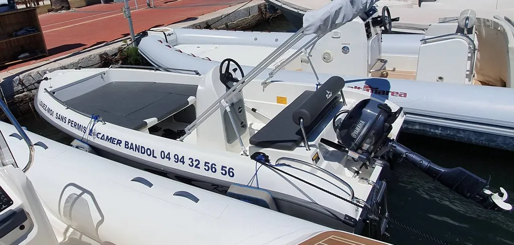 Bateau sans permis à louer à Bandol