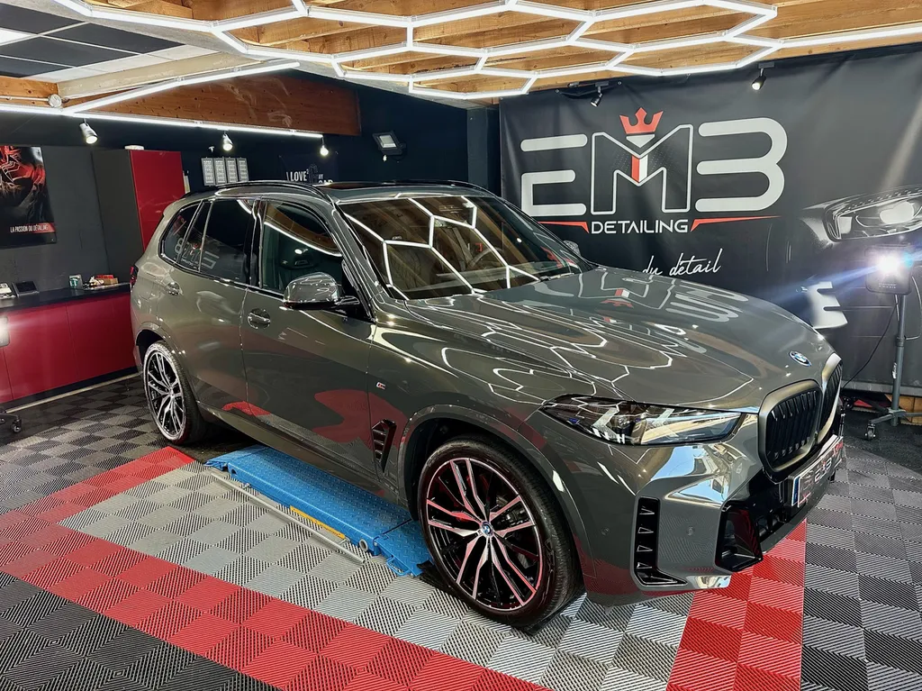 Detailing automobile bmw X5 Traitement céramique 