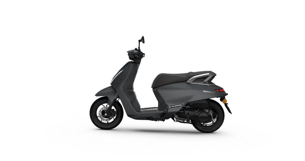 SCOOTER NEUF PEUGEOT DJANGO 125 ACTIVE A LA SEYNE SUR MER