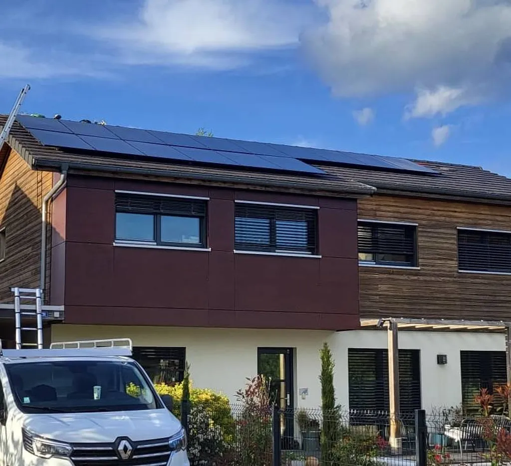 Installation de panneaux solaire DualSun à Farges 01550 dans l'Ain