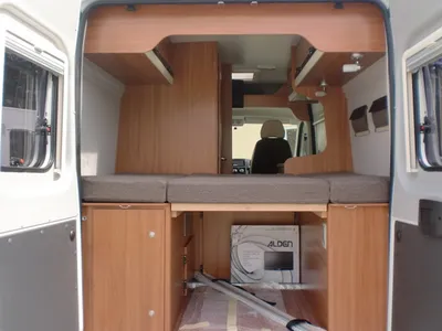 FOURGON WEINSBERG CARABUS 541