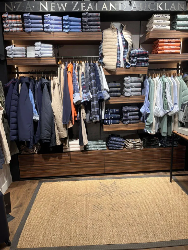 Corner N.Z.A. chez Urban Chic à Dieppe