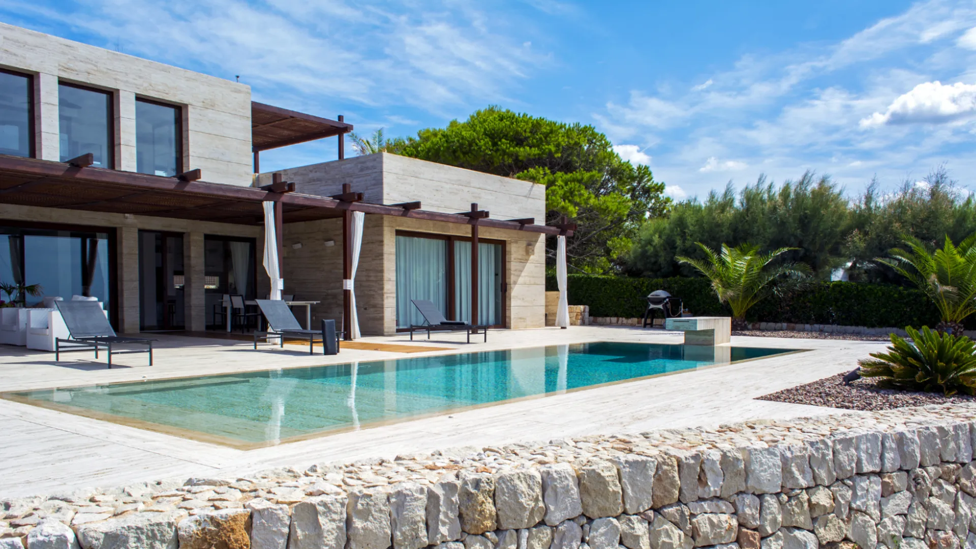 Paysagiste pour création de piscine Bali Saint Rémy de Provence 13210