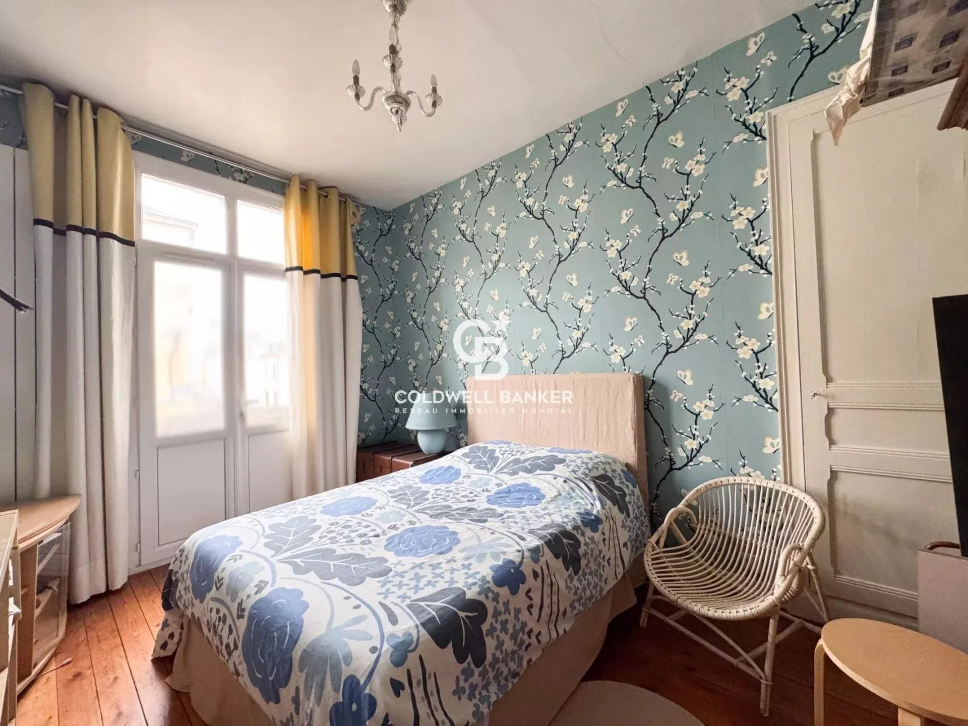 a vendre très belle maison dans le quartier du jardin des plantes au mans