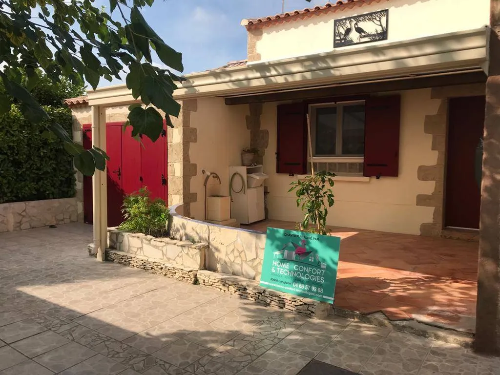 Rénovation complète des menuiseries d'une maison à Milhaud