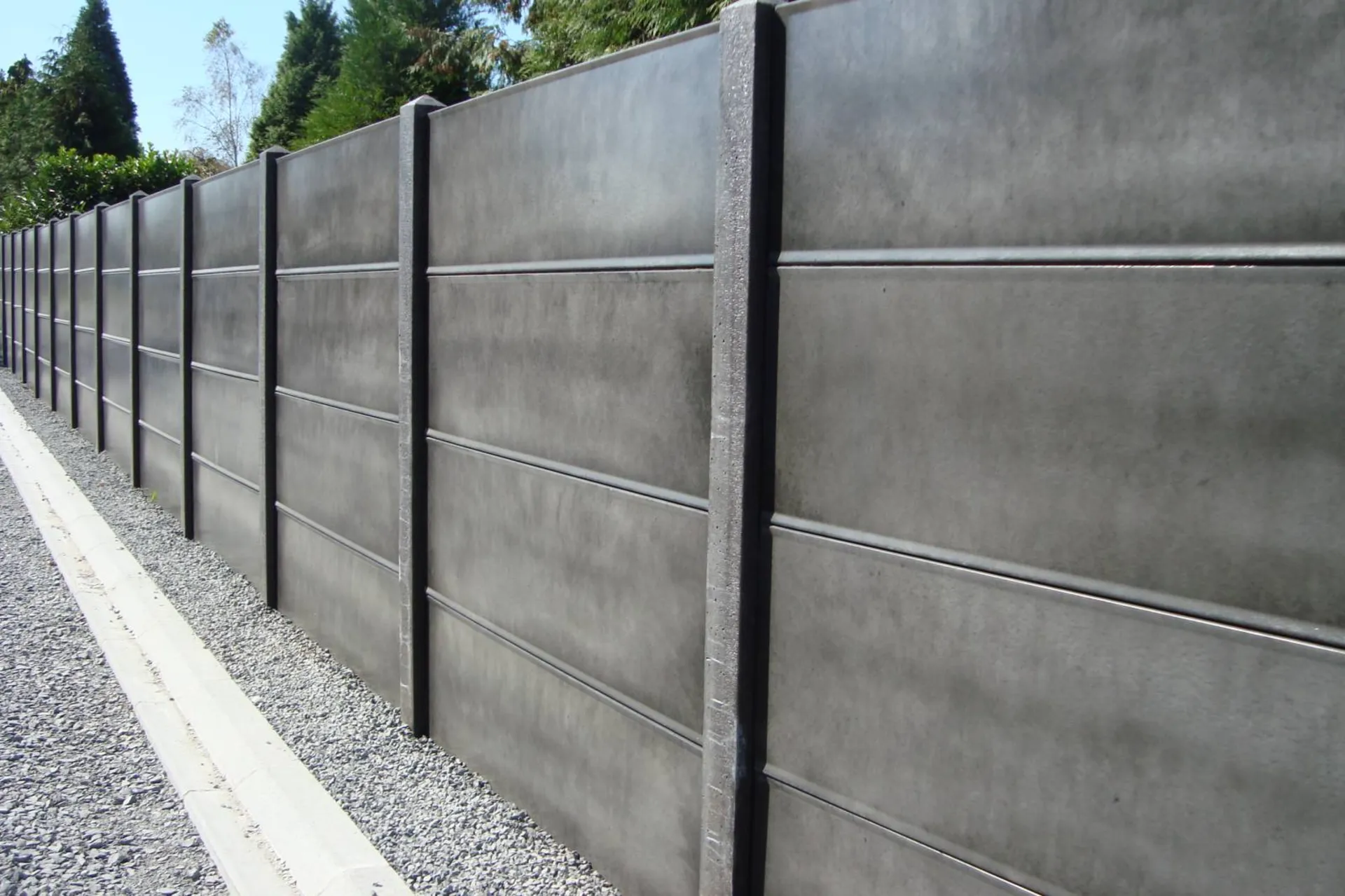 Installation de mur en plaques teintées à Beuzeville 27