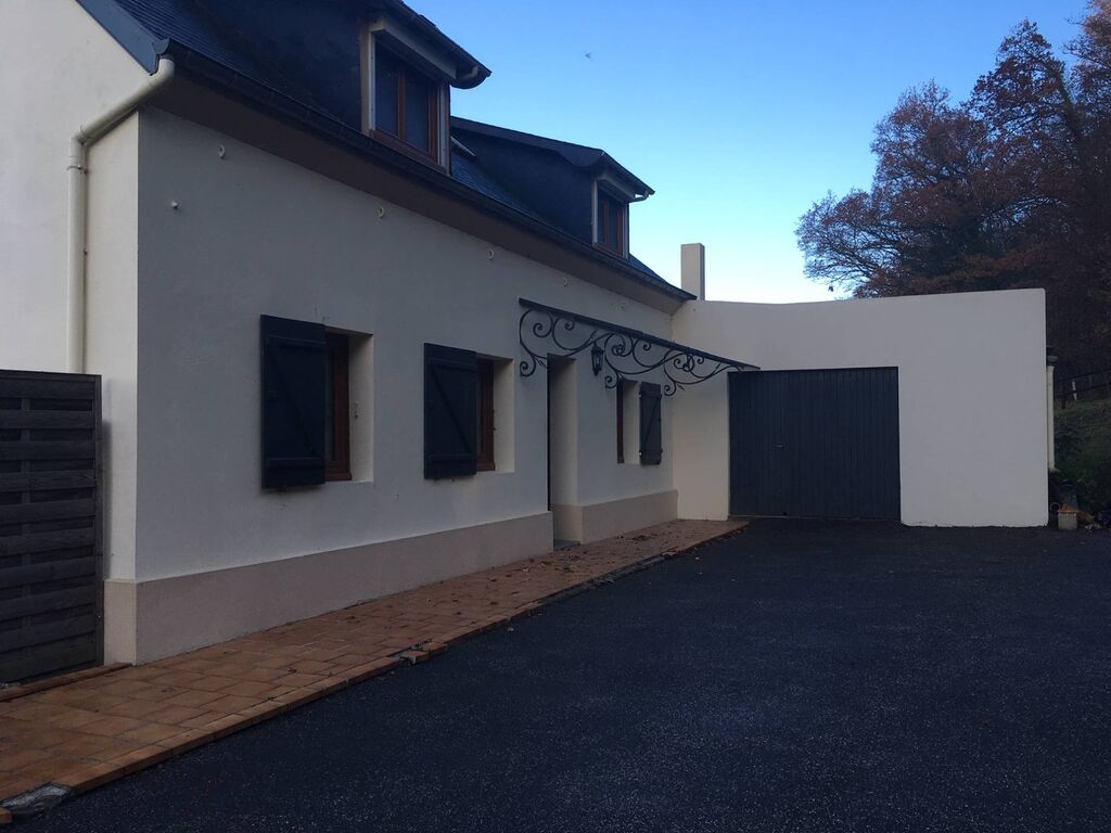 A visiter maison de charme et de caractère et son terrain de 19 467 m² offrant une vue exceptionnelle a une dizaine de minutes de Lisieux 14100