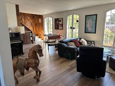 Une charmante maison à louer meublée dans un secteur paisible de Chatou disponible dès le mois de septembre 2026