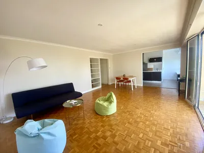 Vivre dans un bel appartement à Saint Germain en Laye avec balcon et un parking pour un stationnement plus facile