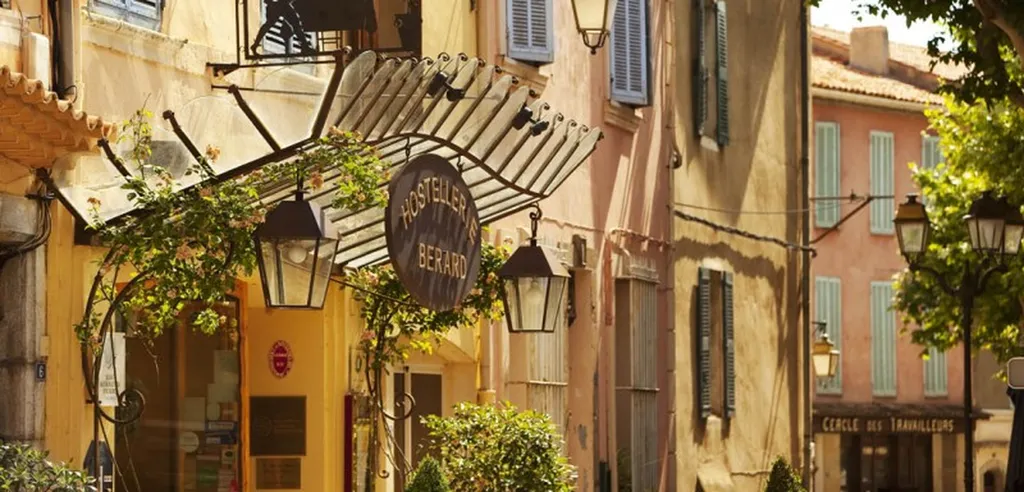 Hostellerie Berard et Spa - Castellas immobilier