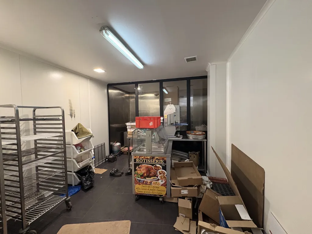 Cession de bail - Boutique 200 m², Aligre, Rue Crozatier 75012 PARIS