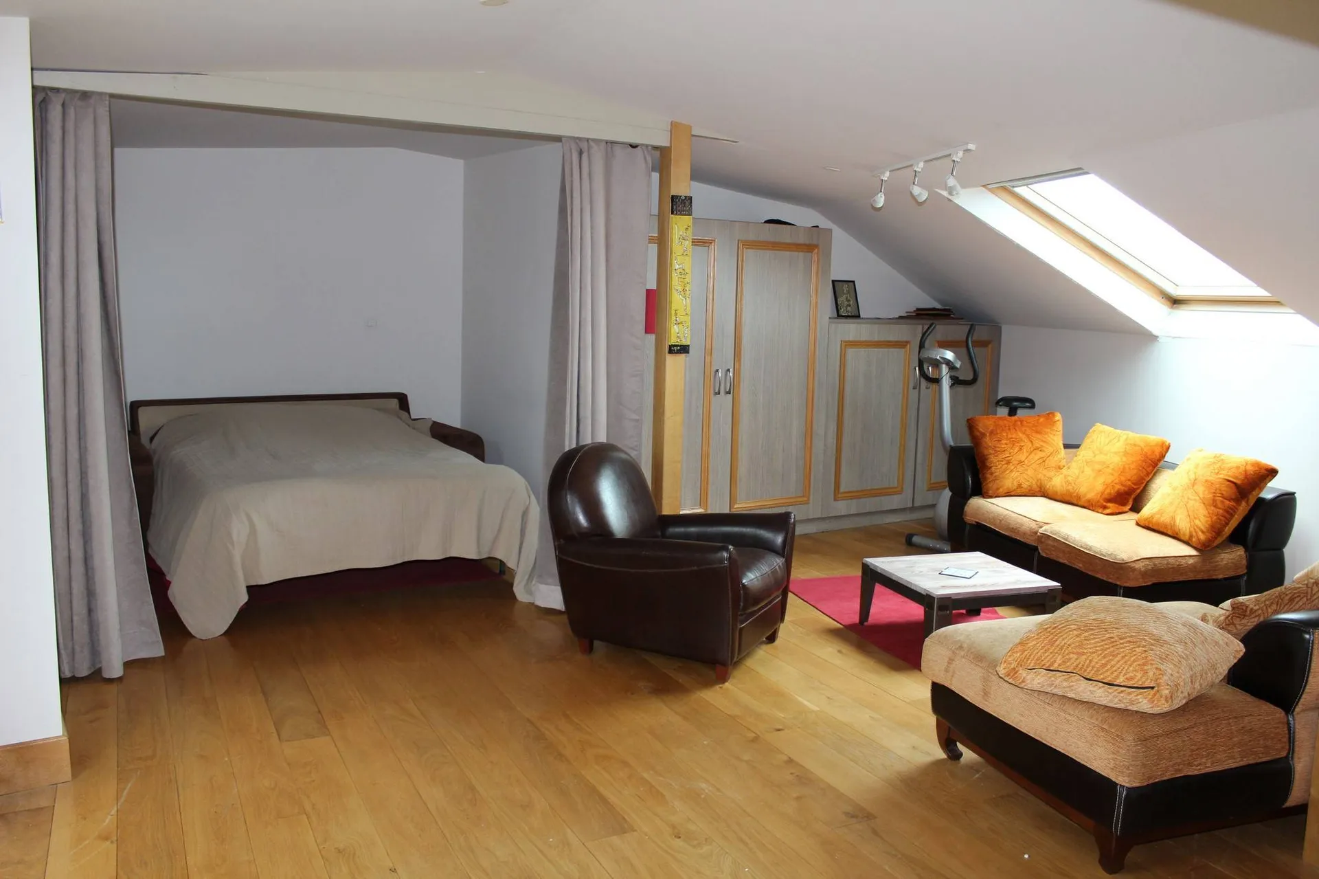 EN VENTE APPARTEMENT BOURGEOIS A 5 MINUTES DE DEAUVILLE 14800