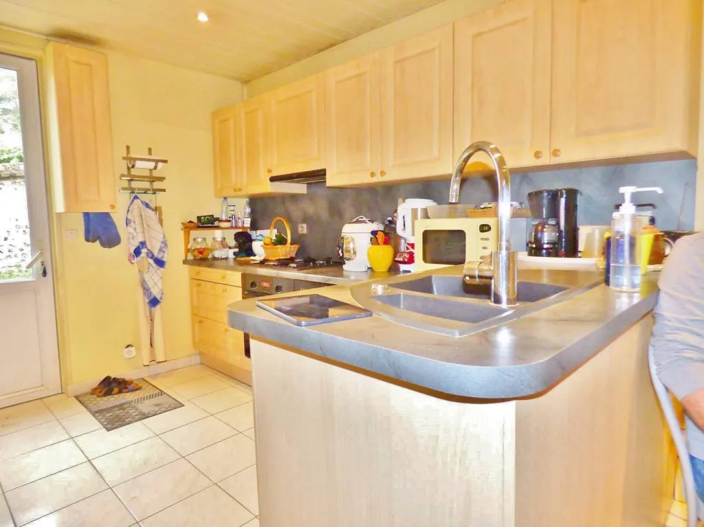 Cherche à acheter maison de charme avec 2 chambres proche Martot 27340