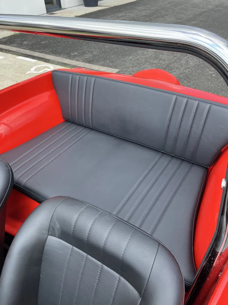 Création d’une banquette arrière sur un buggy à Bordeaux 