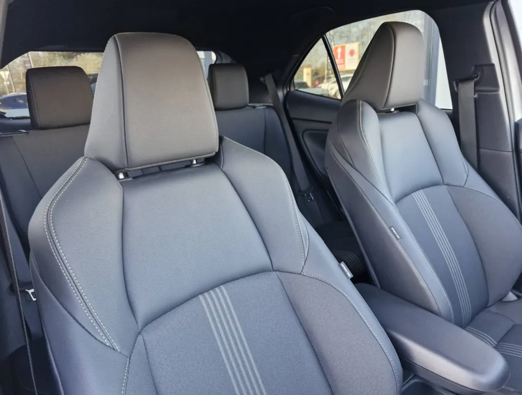 TOYOTA YARIS CROSS TRAIL 1.5 HYBRIDE 116H 2WD MARCHEPIEDS STANDARDISES OCCASION PRES DE TOULOUSE EN OCCITANIE