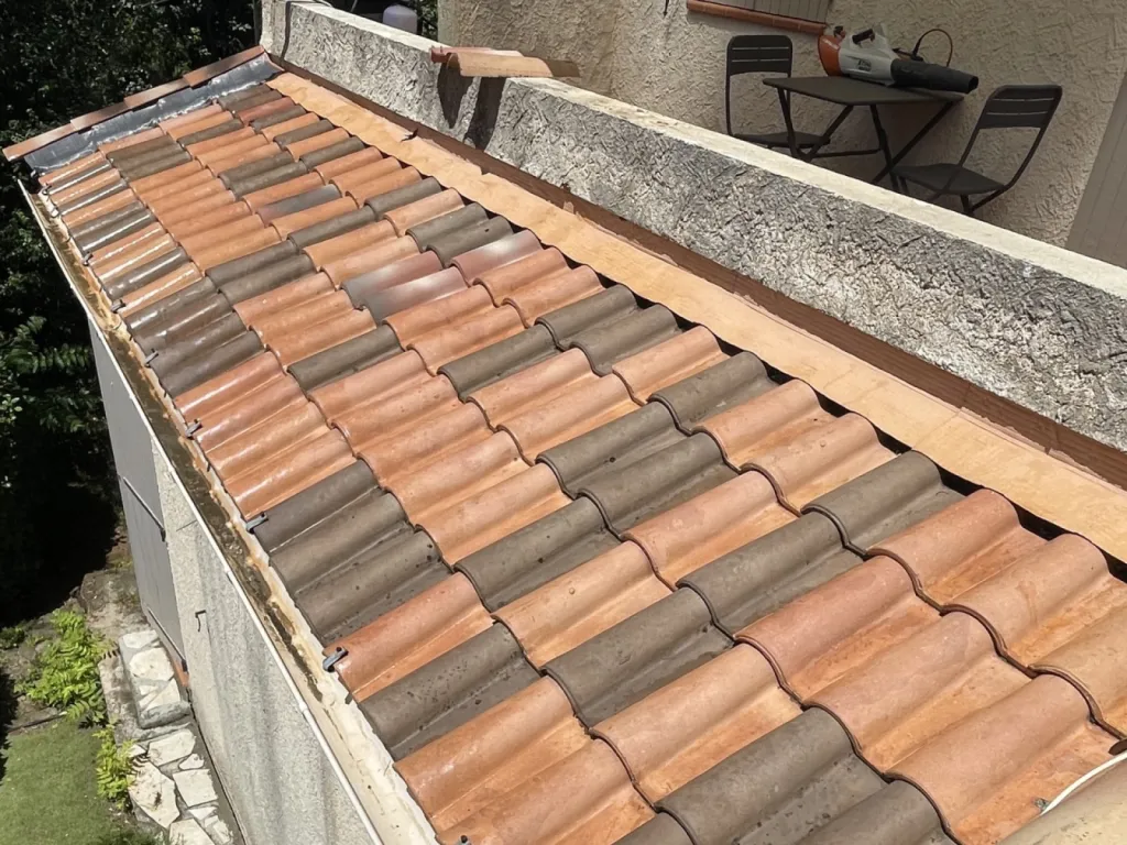 Rénovation toiture le rove 13740