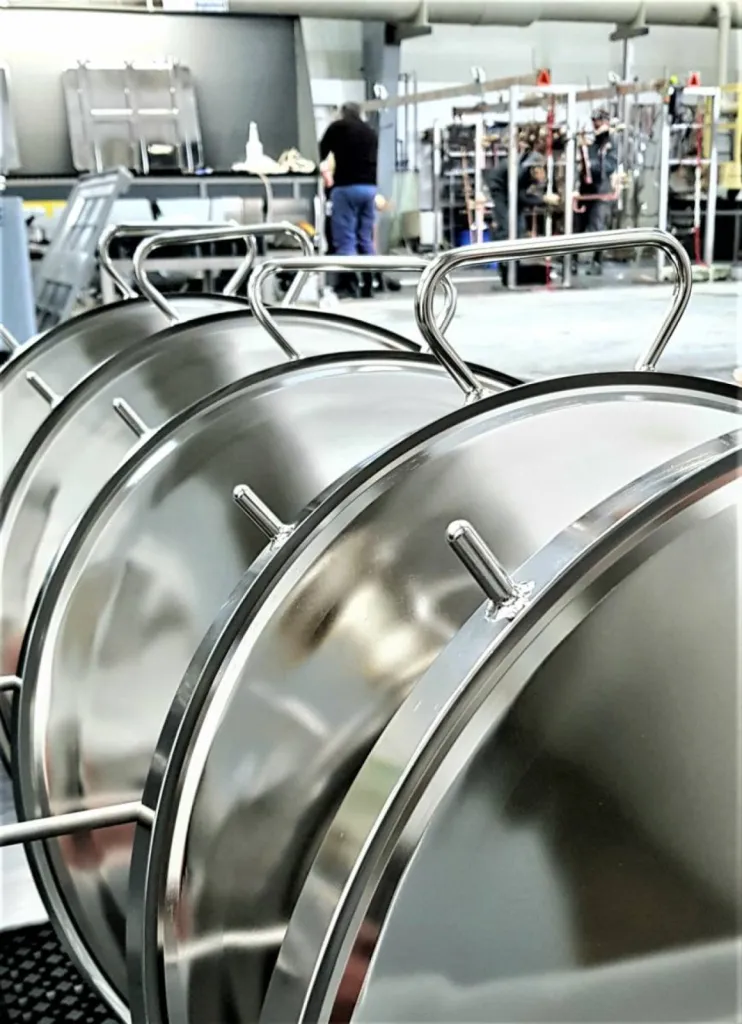 Polissage électrolytique de l'inox dans notre atelier en Aquitaine (38)