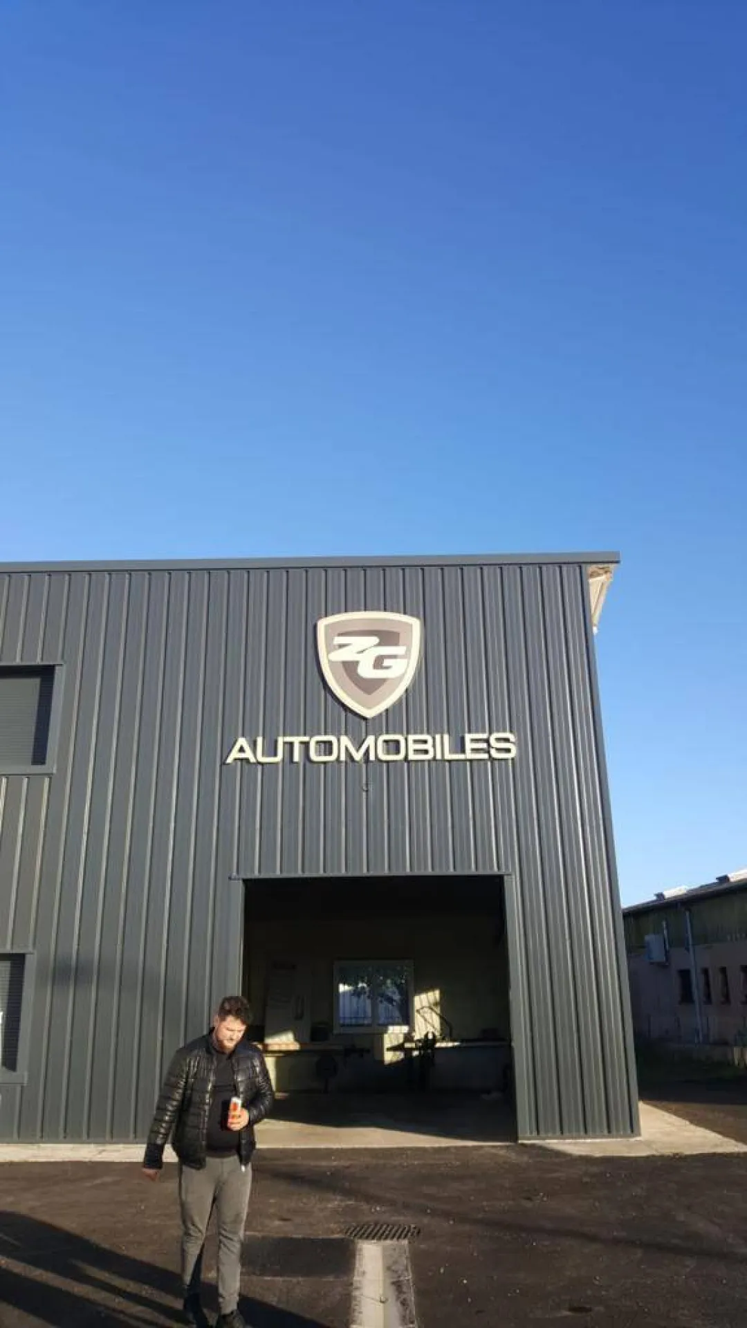 Réalisation et installation d'une enseigne pour le garage ariégeois Z.G Automobile à Verniolle proche de Pamierss