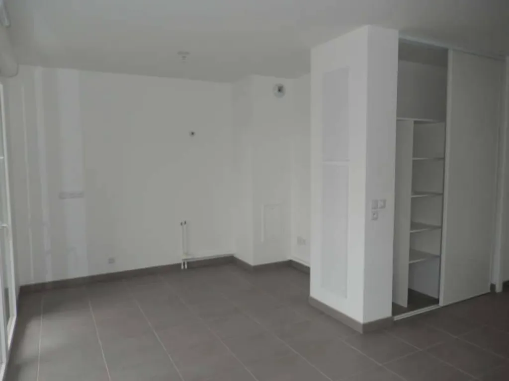 Situé au 32 Boulevard Ferdinand de Lesseps à Rouen