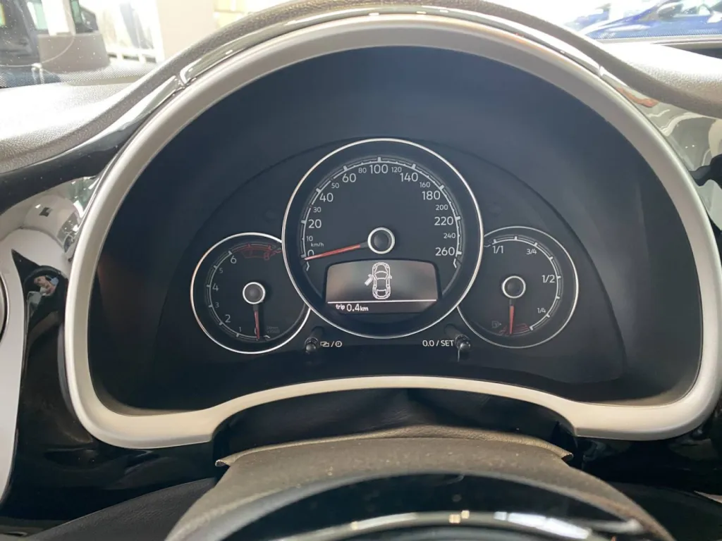 VOLKSWAGEN Coccinelle d'occasion essence DSG7 près du Havre