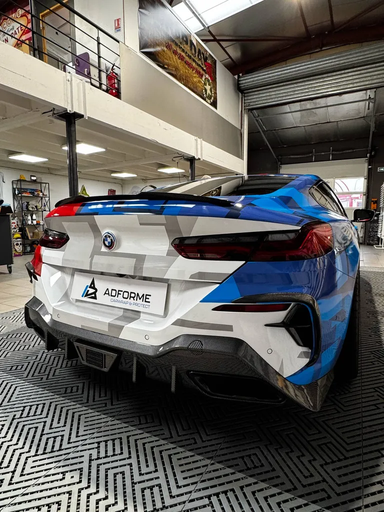 BMW 840i