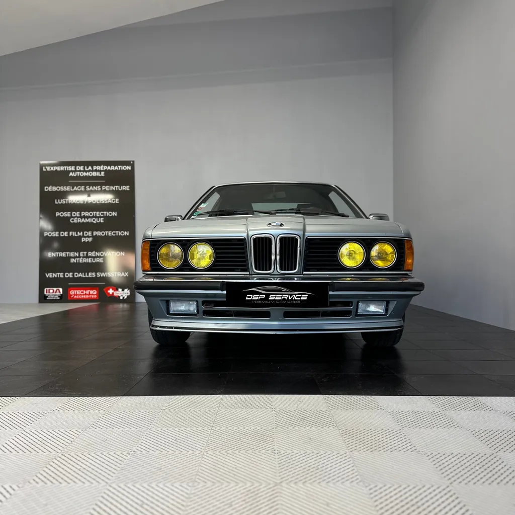Rénovation intérieure complète, nettoyage et repigmentation du cuir sur une BMW 635csi à Le Mans (72)