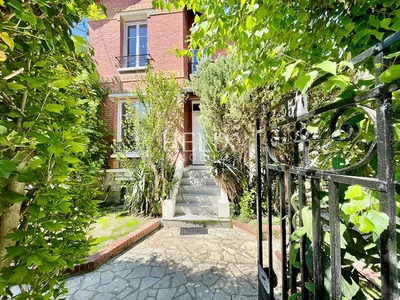 Maison Chatou 10 pièces 148 m2