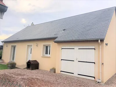venteVente d'une maison contemporaine de 2007 avec jardin de 764 m², dans le secteur La Boissière 14100