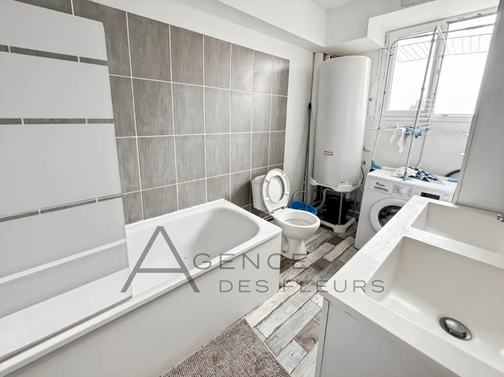 À vendre immeuble de rapport de 355m² situé à ELBEUF (76500)