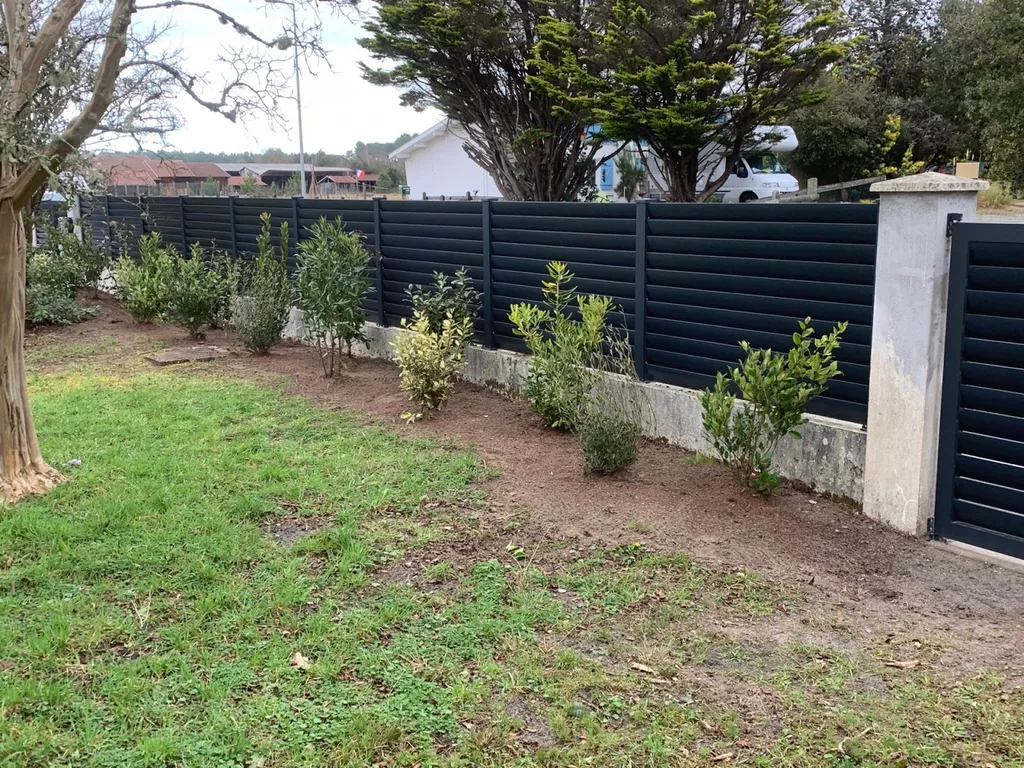 Trouver un professionnel pour la plantation de haie végétale à Mimizan