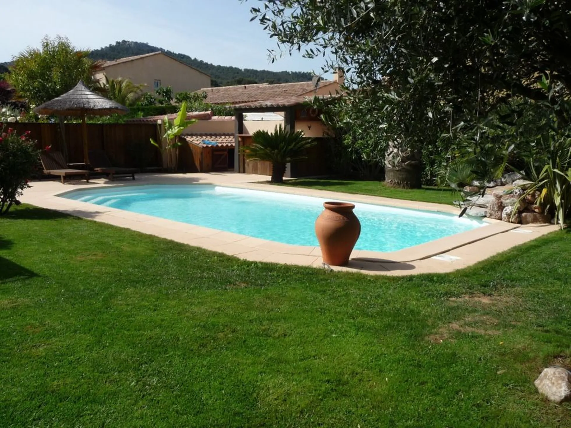 piscine fond incliné modèle Majorelle