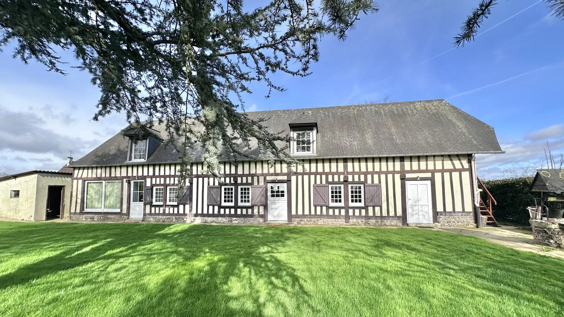 Authentique longère à colombages de 117m² 