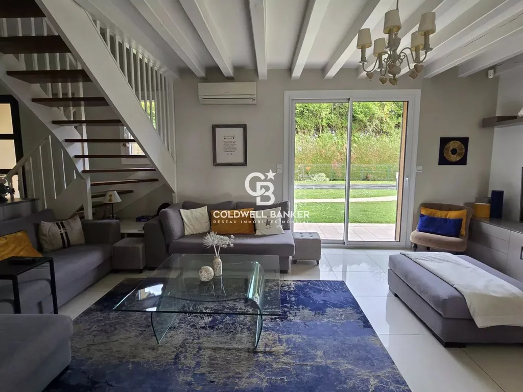 maison de famille avec garage et jardin à vendre proche du tramway