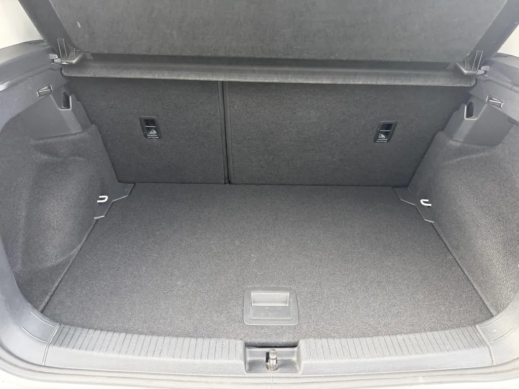 Volkswagen T-Cross d’occasion Style à La Frénaye : SUV essence révisé et garanti proche de Le Havre