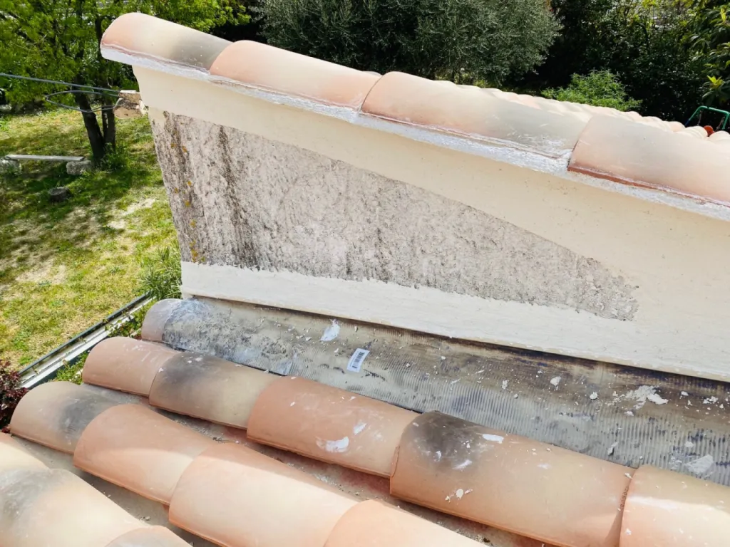 Changement d’une toiture de type PST Canal sur Martigues