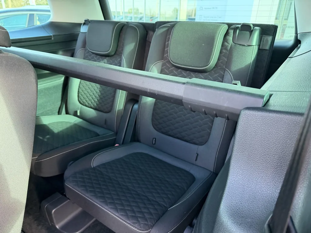 Achat Volkswagen Sharan occasion proche Le Havre : monospace familial 7 places avec boîte automatique DSG6 à La Frénaye
