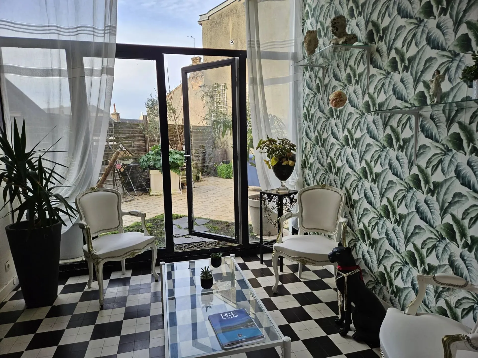 acheter un appartement avec 3 chambres et cheminées