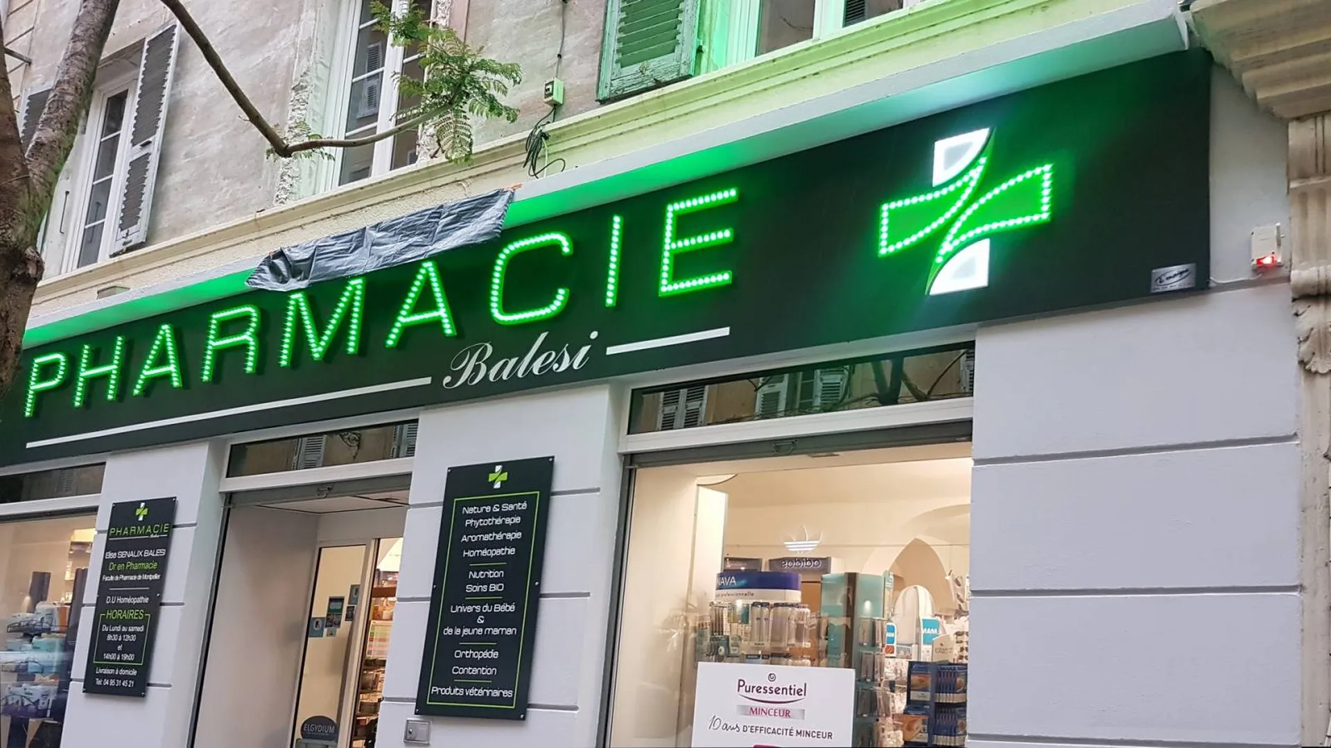enseigne lumineuse pharmacie corse bastia