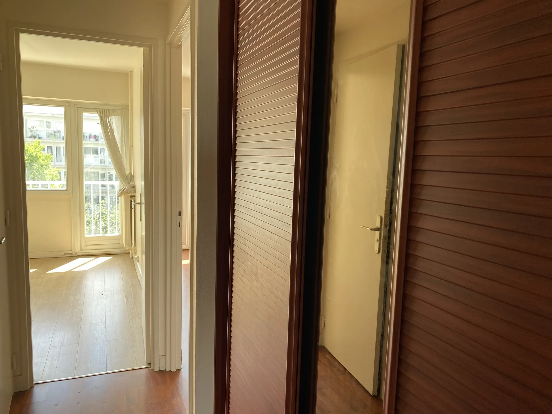 Le Pecq Centre - Appartement 3 pièces traversant en étage élevé avec ascenseur et vue dégagée sur la verdure