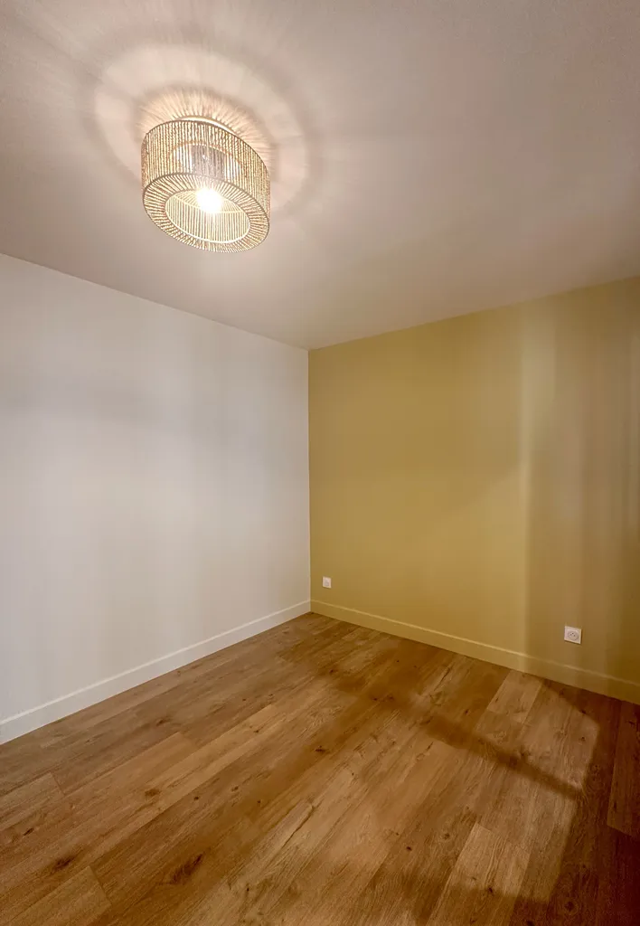 Transformation complète d'un appartement de 47 mètres carrés vétuste en un splendide appartement à louer dans le quartier Saint-Michel à Bordeaux